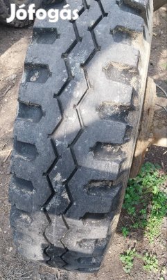 Eladó 4db Robur terepes felni 1100as gumikkal