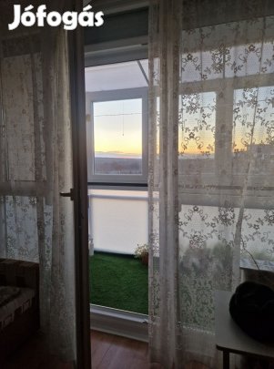 Eladó 50 m2-es lakás kertvárosban, a Nagy Imre úton