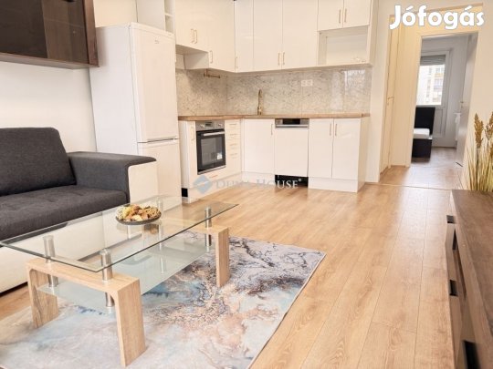 Eladó 50 nm-es lakás Pécs