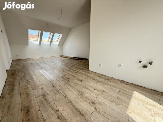 Eladó 51 nm-es Új építésű tégla lakás Paks