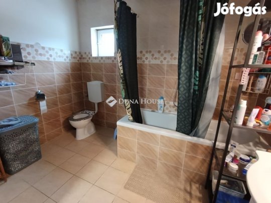 Eladó 51 nm-es ház Tápióbicske