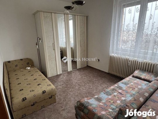 Eladó 51 nm-es lakás Dunaújváros