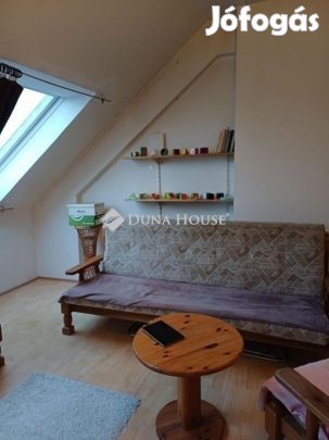 Eladó 51 nm-es lakás Pécs
