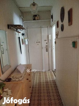 Eladó 51 nm-es lakás Pécs