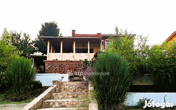 Eladó 52 nm-es ház Balatonalmádi