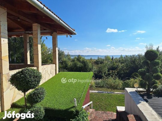 Eladó 52 nm-es ház Balatonalmádi