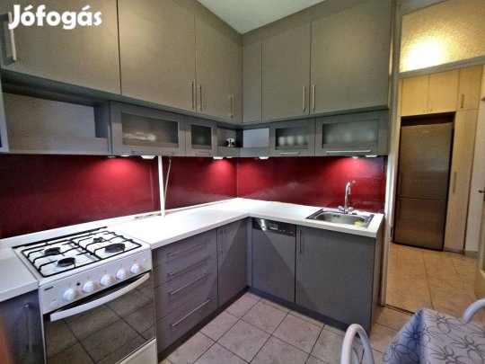 Eladó 54 nm-es Felújított panel lakás Kaposvár