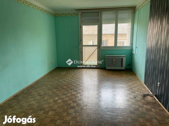 Eladó 54 nm-es lakás Orosháza