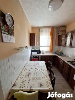 Eladó 54 nm-es tégla lakás Kaposvár