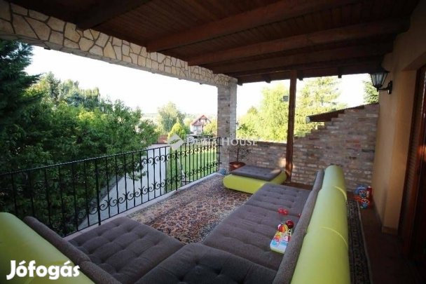 Eladó 554 nm-es ház Mogyoród