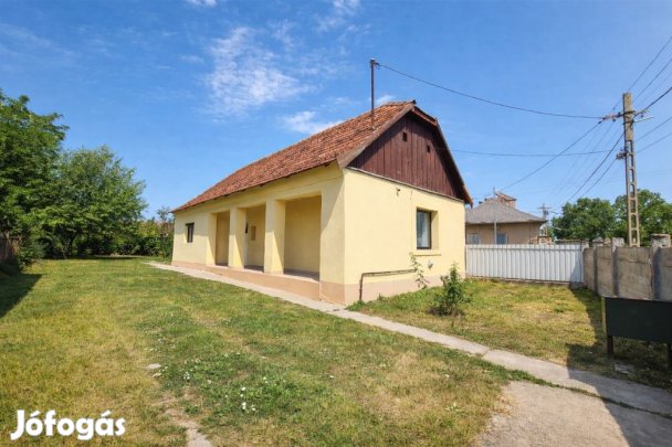 Eladó 55 nm-es ház Derecske