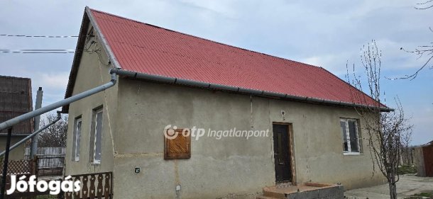 Eladó 55 nm-es ház Püspökladány