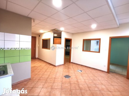 Eladó 55 nm-es lakás Dorog