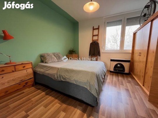 Eladó 55 nm-es lakás Kecskemét