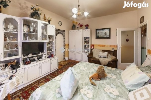 Eladó 55 nm-es lakás Kecskemét