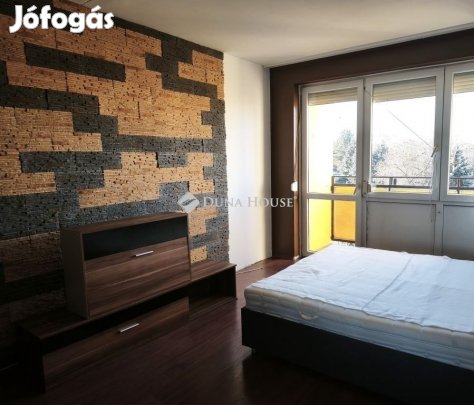 Eladó 55 nm-es lakás Szombathely