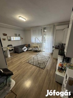 Eladó 56 nm-es lakás Kecskemét