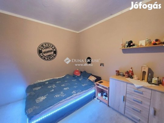 Eladó 56 nm-es lakás Szekszárd