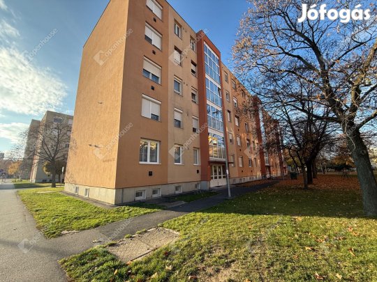 Eladó 56 nm-es lakás Szombathely