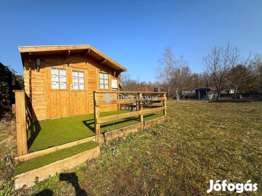 Eladó 571 nm-es telek Székesfehérvár