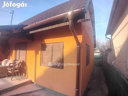 Eladó 57 nm-es ház Tóalmás