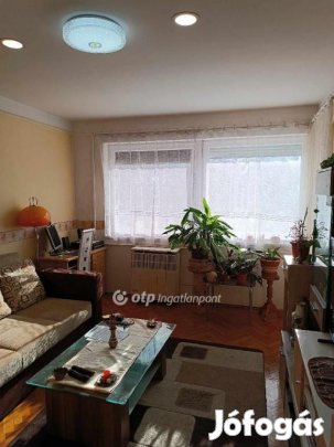 Eladó 57 nm-es lakás Debrecen