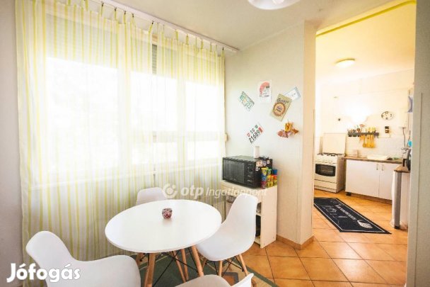 Eladó 57 nm-es lakás Gárdony