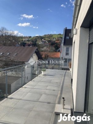 Eladó 57 nm-es lakás Pécs