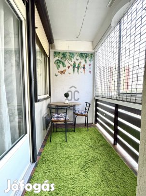 Eladó 57m2-es teraszos lakás Csepel Vízműtelepen, zárt lakóparkban