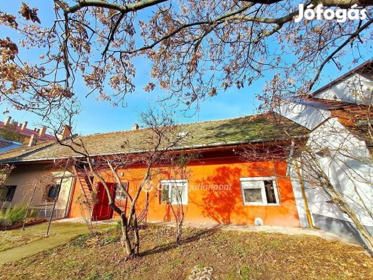 Eladó 58 nm-es lakás Kecskemét