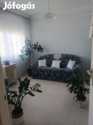 Eladó 58 nm-es panel lakás Balmazújváros