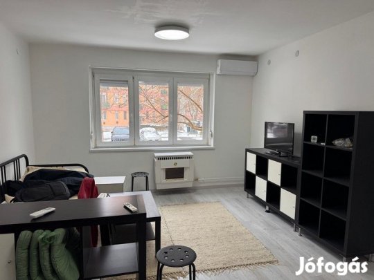 Eladó 59 nm-es Felújított tégla lakás Budapest X. kerület