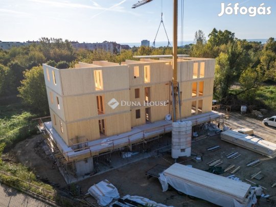 Eladó 59 nm-es lakás Balatonfüred