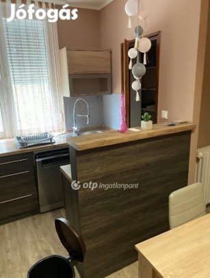 Eladó 59 nm-es lakás Mohács