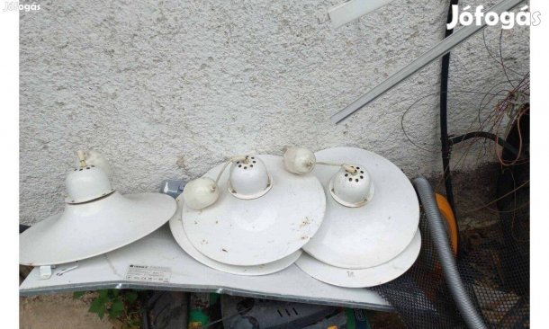Eladó 5 db fehér lámpa