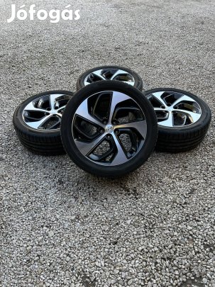 Eladó 5x114,3 r19 gyári Hyundai Tucson alufelni Hankook nyári gumival!
