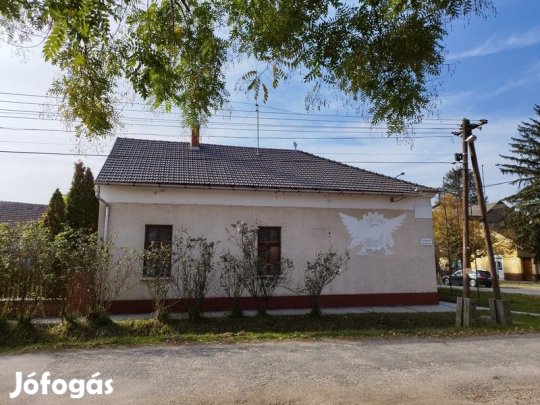 Eladó 600 nm-es Közepes állapotú Családi ház Tótkomlós
