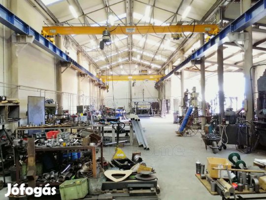 Eladó 600m2 üzemcsarnok Ajkán