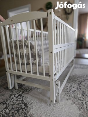 Eladó 60×120 cm-es ringatós babaágy