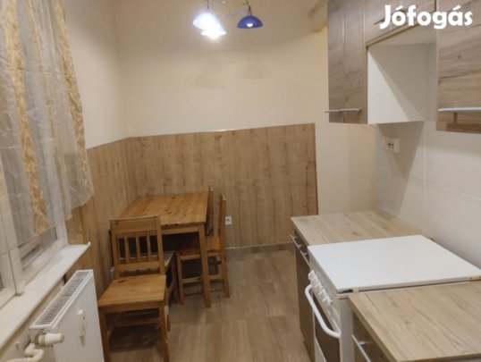 Eladó 60 m2 -es lakás a Zsolnay negyed mellett!