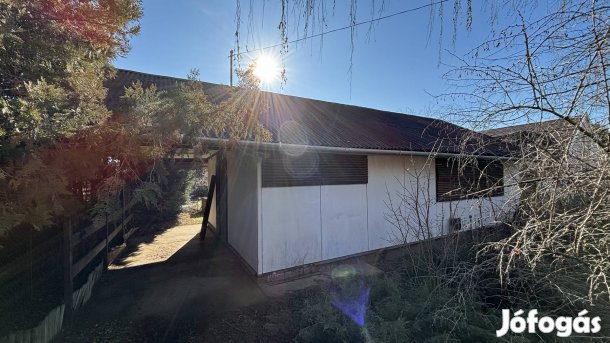 Eladó 60 m2-es könnyűszerkezetes Betonyp ház