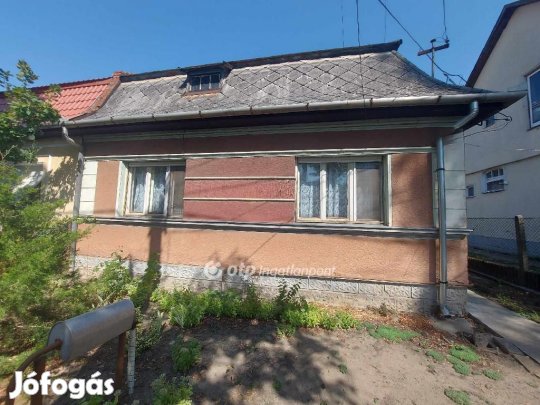 Eladó 60 nm-es ház Debrecen