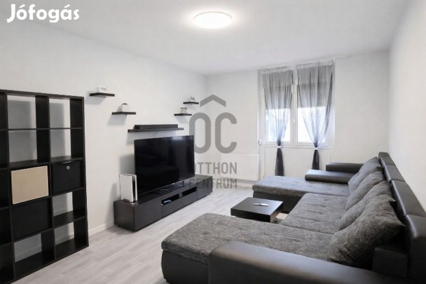 Eladó 60 nm-es lakás Székesfehérvár
