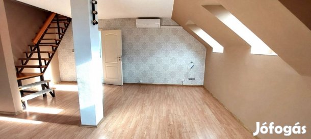 Eladó 60 nm-es lakás Szombathely
