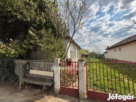 Eladó 61 nm-es ház Döge