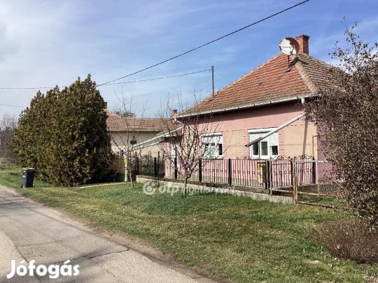Eladó 61 nm-es ház Gyomaendrőd