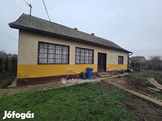 Eladó 62 nm-es ház Derecske