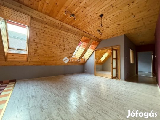 Eladó 62 nm-es lakás Székesfehérvár