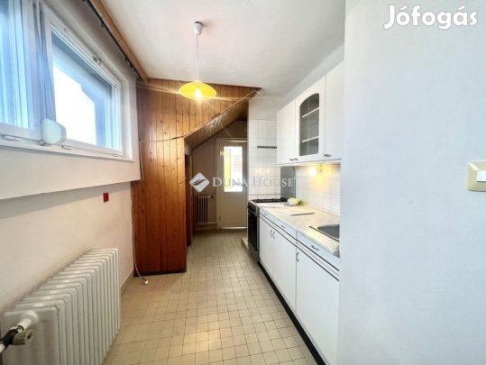 Eladó 62 nm-es lakás Veszprém