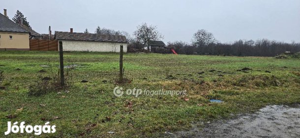 Eladó 6320 nm-es telek Berettyóújfalu